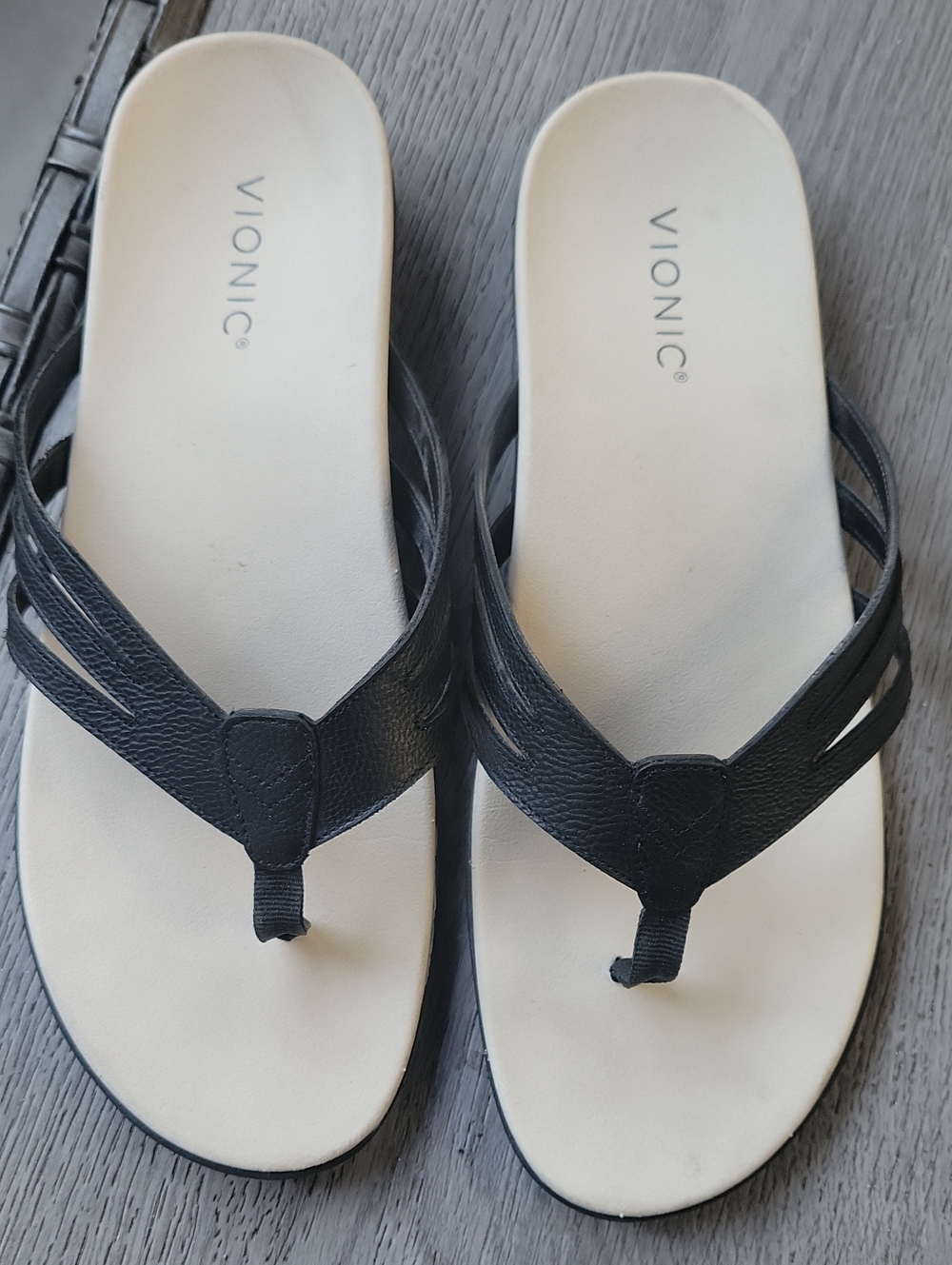 Vionic Black Thong Slide Sandals with Cream Footbed